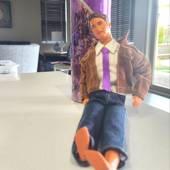 ALREADY SOLD Vintage 90210 Brenda and Brandon Walsh Barbies - Picture 1 of 7